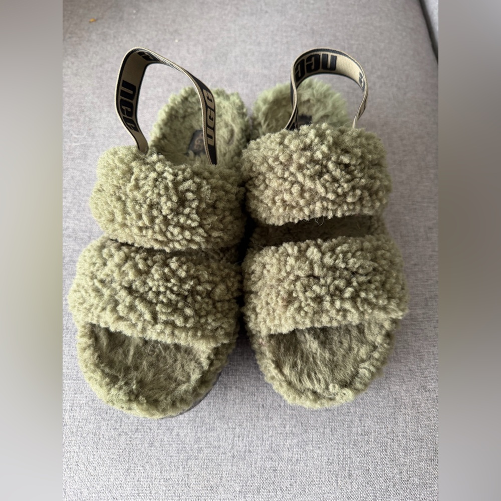 UGG oh fluffita in Olive Green